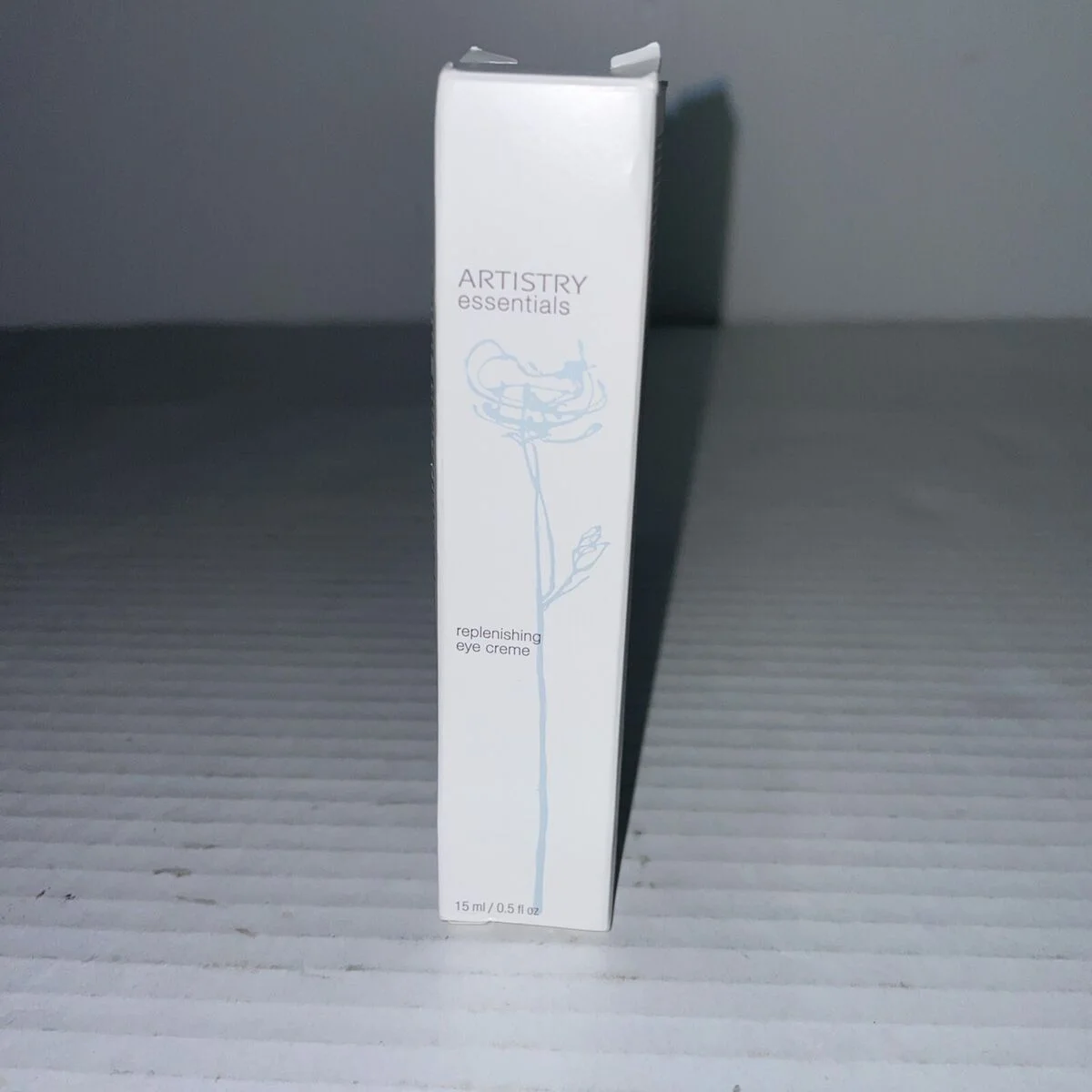 Artistry Essentials Replenishing Eye Creme
