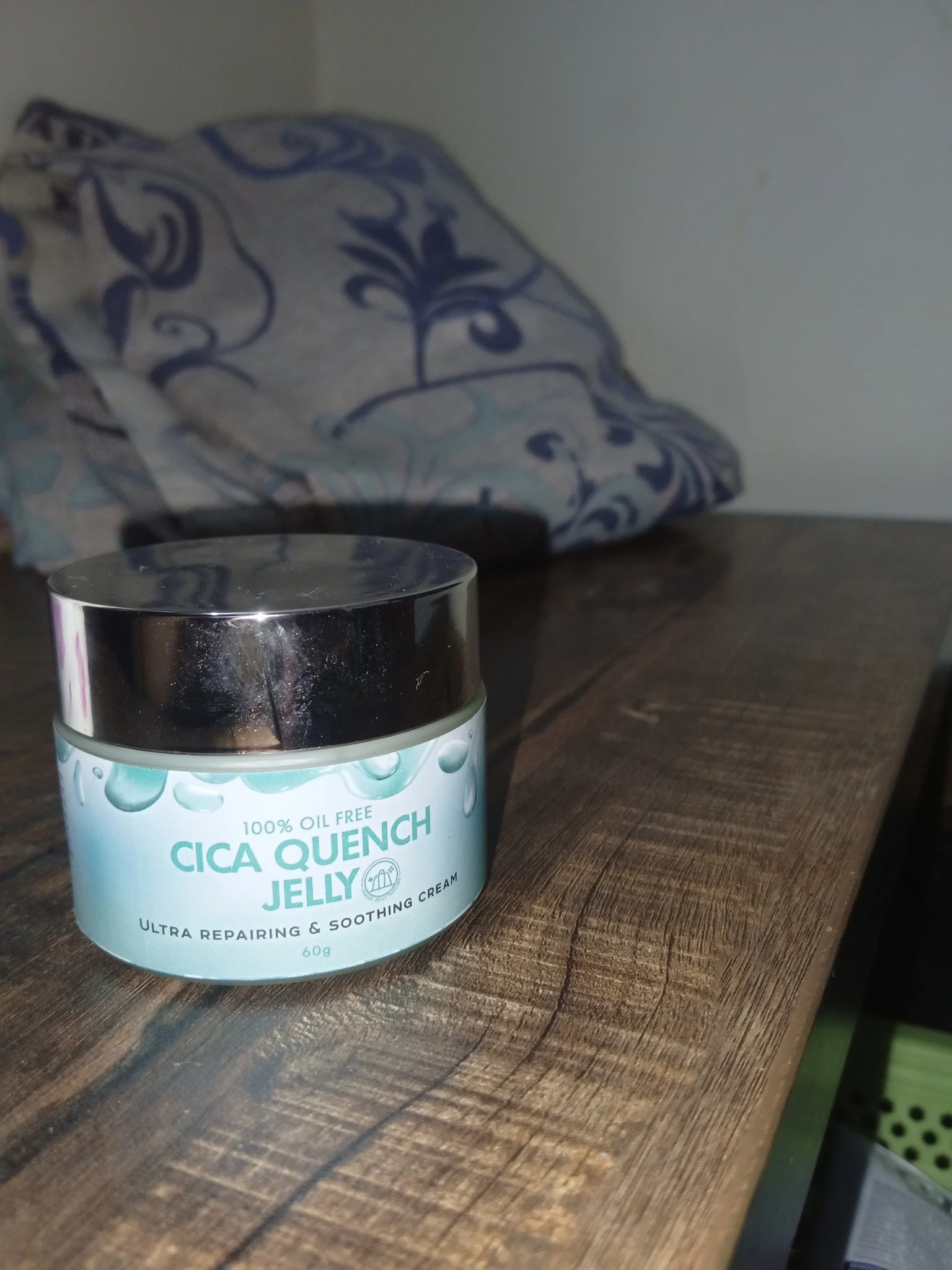 Kem dưỡng ẩm Gleebellus Cica Quench Jelly Moisturizer