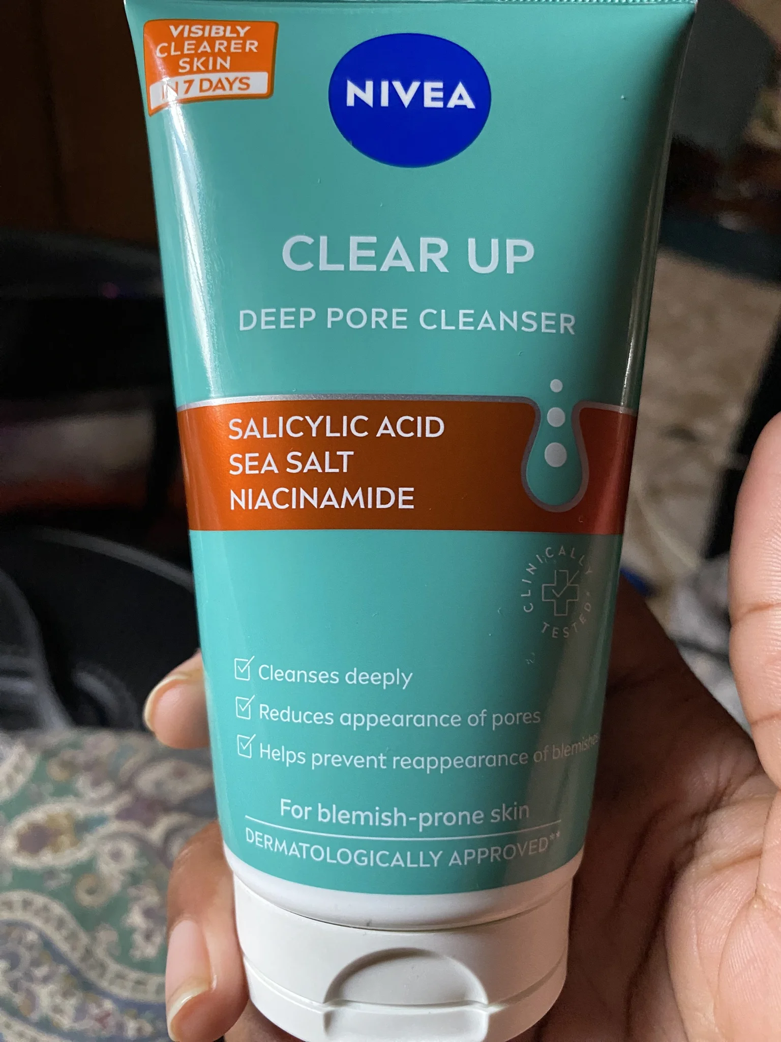 Sữa rửa mặt Nivea Clear Up Deep Pore Cleanser