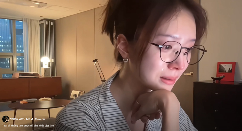 chú ngựa vừa chạy vừa khóc mã tiểu dã