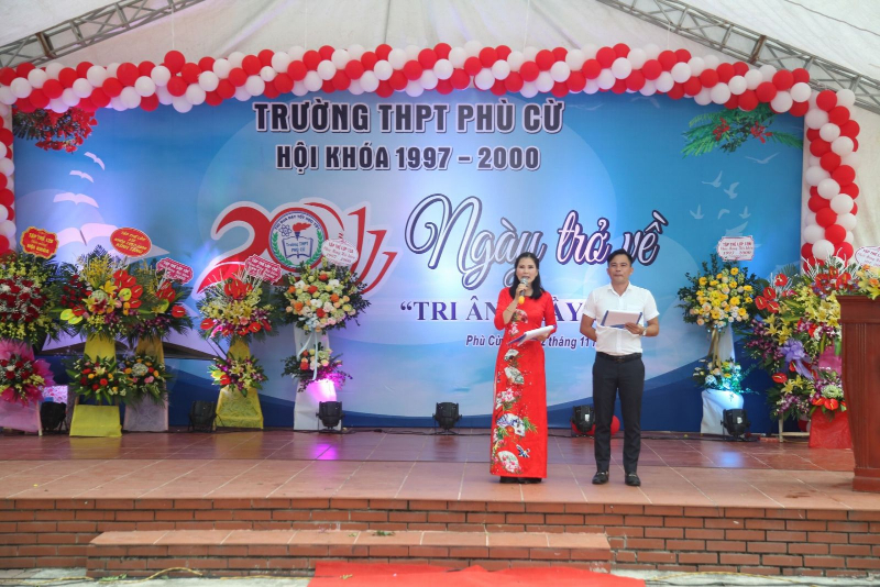 lời dẫn chương trình kỷ niệm ngày ra trường 2