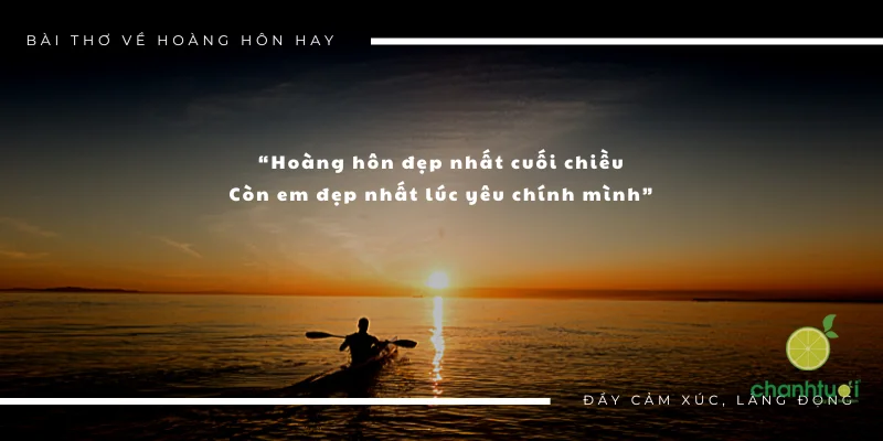 Hoàng hôn tím rụng bên thềm,Gió thu khẽ cuốn nỗi niềm vào đêm.