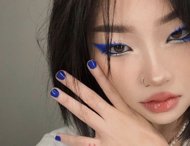 xu hướng kẻ mắt xanh 3