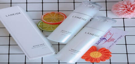 Review sữa dưỡng trắng da Laneige White Dew Emulsion