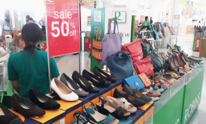 ROBINS-giam-gia-50-mat-hang-giay-dep