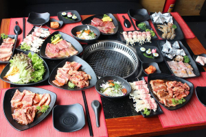 hot-n-tasty-giam-gia-buffet-50-1