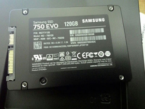 hinh-anh-o-cung-ssd-samsung-750-evo-120gb