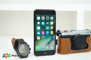 iphone-7-plus-jet-black-03