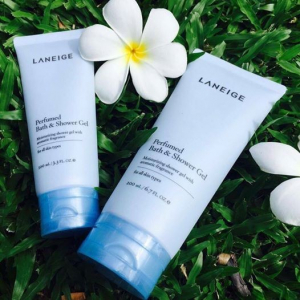sua-tam-duong-am-laneige-perfumed-bath-shower-gel