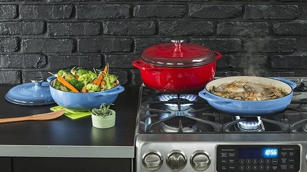 Cập Nhật Xu hướng chọn nồi chảo tráng men trong căn bếp hiện đại của bà nội trợ 2 cach su dung bao quan noi trang men 03 1508234121.jpg