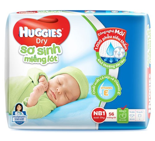 Nên dùng miếng lót sơ sinh hay tã dán để bé thoải mái nhất