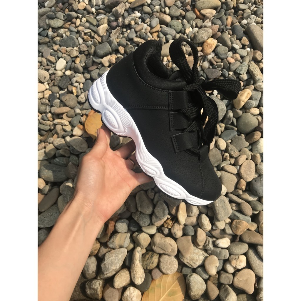 giày sneaker Hàn Quốc nữ