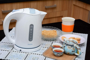 binh-dun-nuoc-philips-hd4646-01
