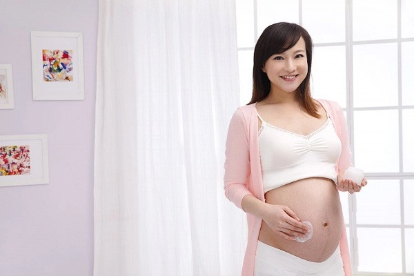 kem dưỡng da cho bà bầu