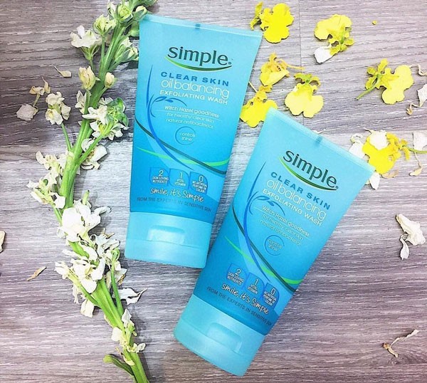 sữa rửa mặt simple