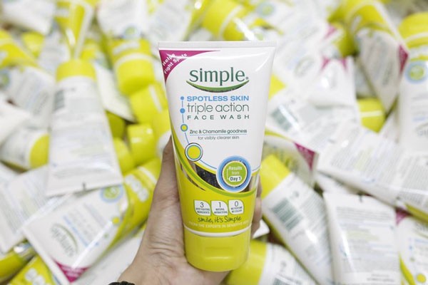sữa rửa mặt simple