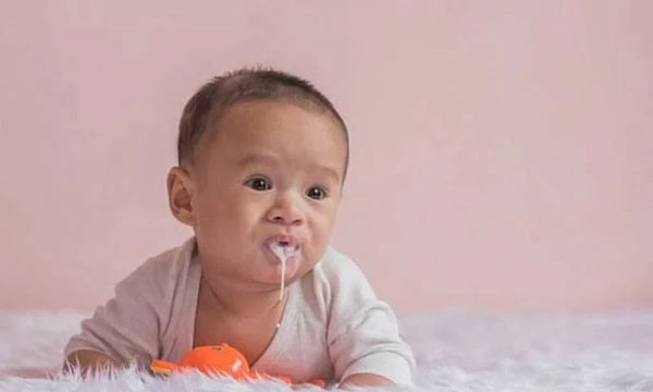 bệnh thường gặp ở trẻ sơ sinh