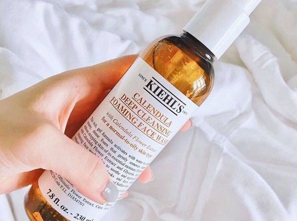 sữa rửa mặt Kiehl's hoa cúc