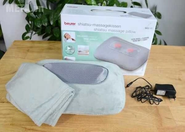 gối massage hồng ngoại
