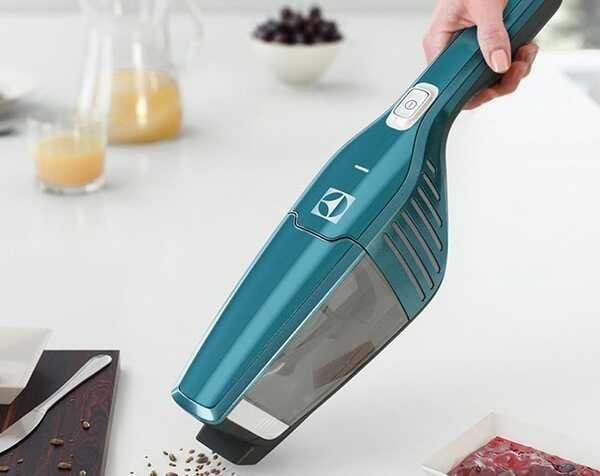 máy hút bụi cầm tay