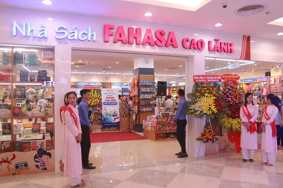 Số tổng đài Nhà sách Fahasa
