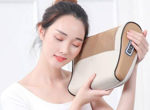 Gối massage hồng ngoại