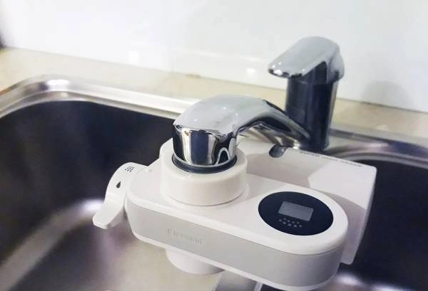 máy lọc nước tại vòi