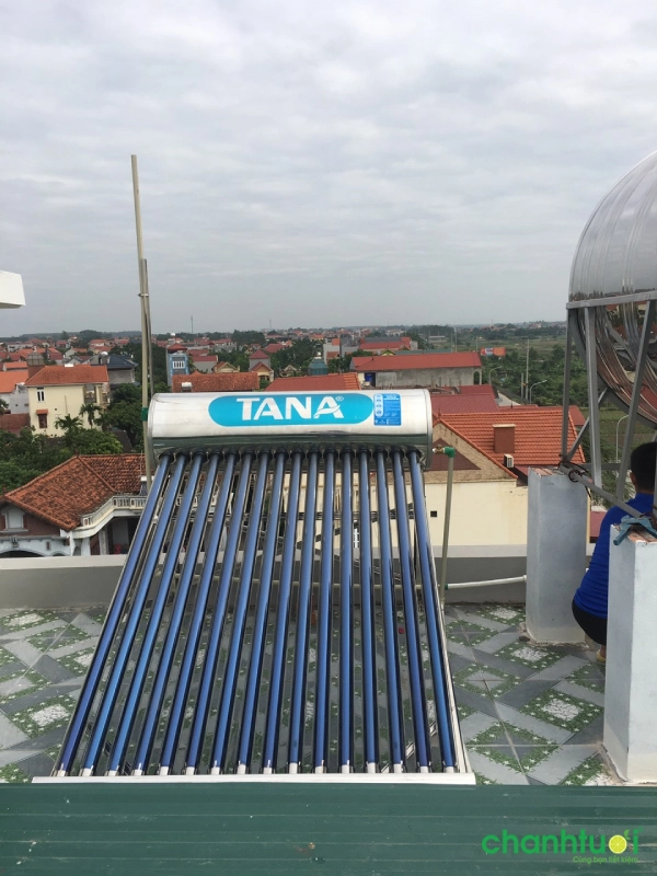 bình nước nóng năng lượng mặt trời