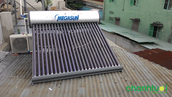 bình nước nóng năng lượng mặt trời
