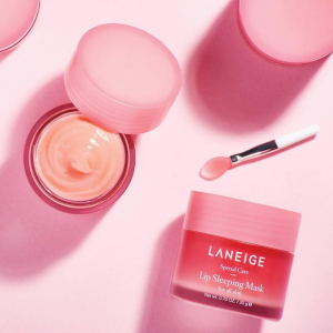 laneige-lip-sleeping-mask-berry-20g5-1-daaa57eab06042769e4b9c88fc1da8ff