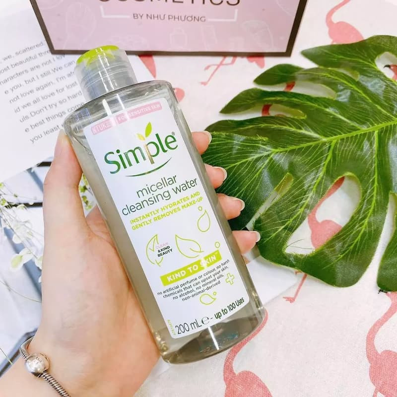 nước tẩy trang dịu nhẹ Simple Cleansing Micellar Water 200ml