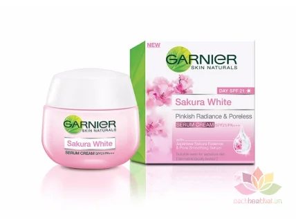 Garnier Sakura White Serum Cream