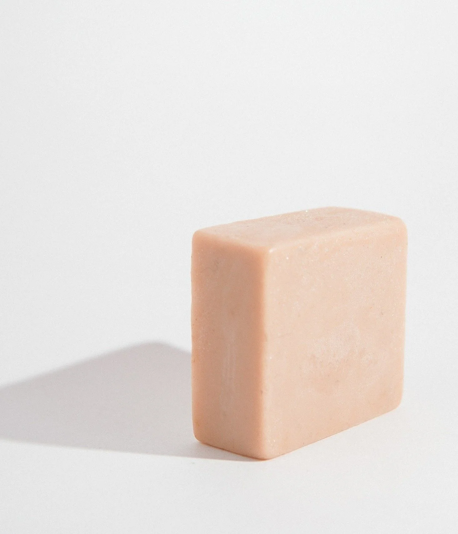 Bản dupe #6: Xà phòng hương hoa hồng The Established Cleasning Bar Rose Xà phòng hương hoa hồng The Established Cleasning Bar Rose