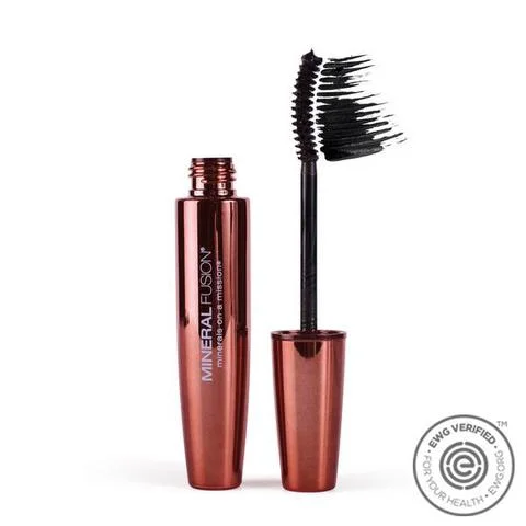 Mineral Fusion Mascara Curling Gravity