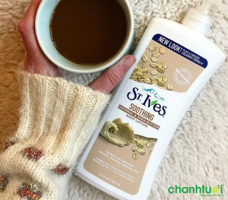 Sữa dưỡng thể St.Ives Soothing Oatmeal and Shea Butter Body Lotion