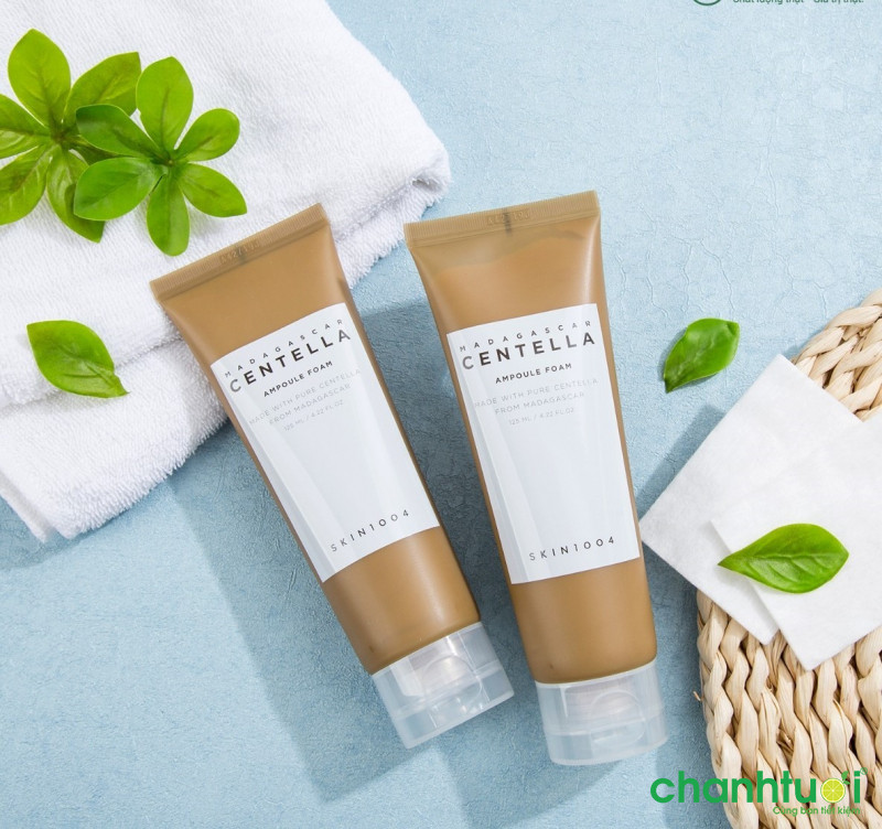 Sữa Rửa Mặt Dưỡng Ẩm Và Làm Sạch Da Skin1004 Madagascar Centella Ampoule Foam