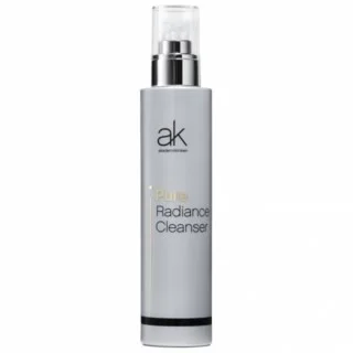 Sữa rửa mặt Akademikliniken Pure Radiance Cleanser