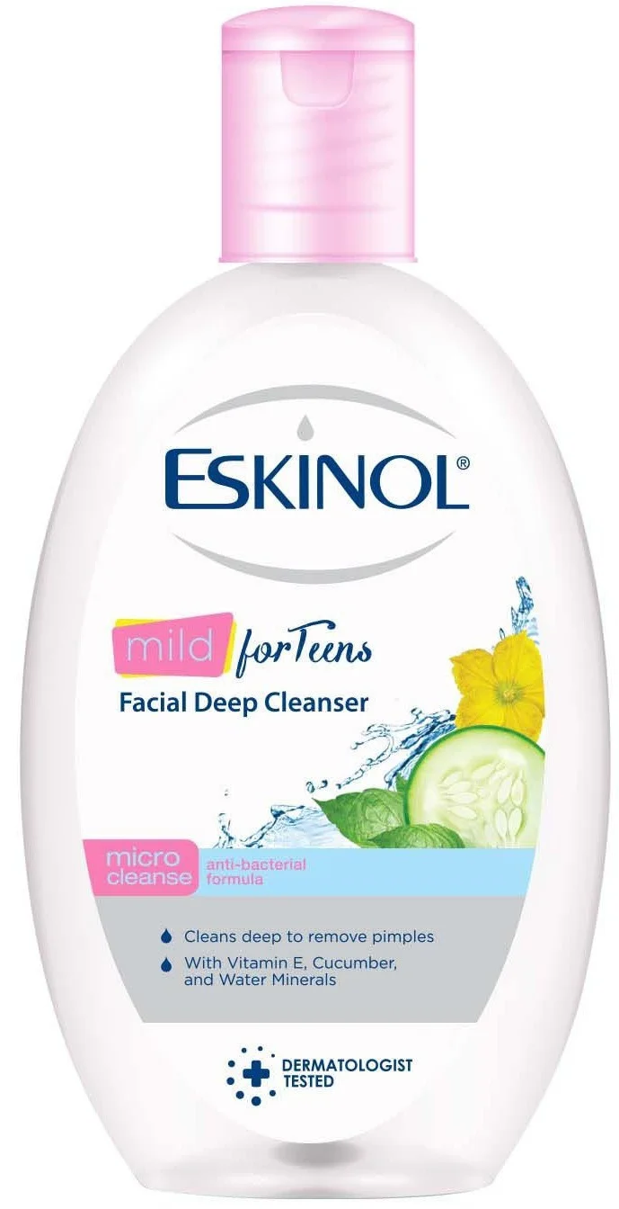 Sữa rửa mặt Eskinol Mild For Teens Facial Deep Cleanser