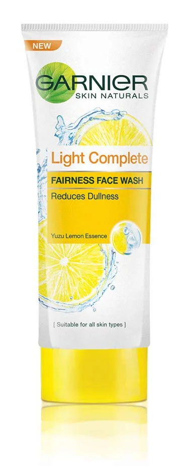 Sữa rửa mặt Garnier Skin Naturals Light Complete Fairness Face Wash