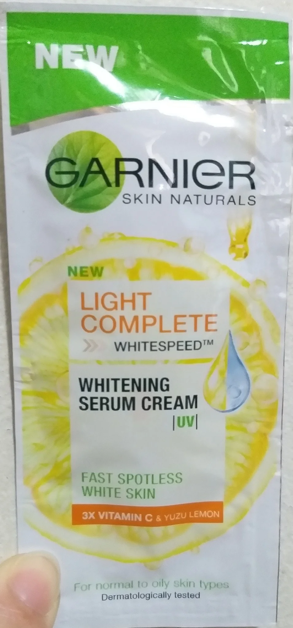 Kem Garnier Skin Naturals Light Complete Whitespeed Whitening Serum Cream (2022)