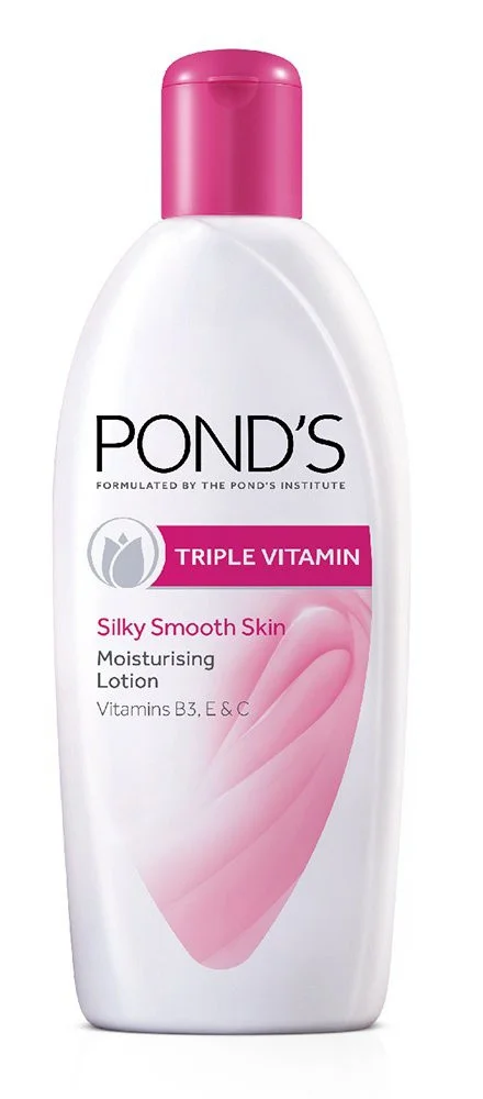 Sữa dưỡng Pond's Triple Vitamin Moisturizing Lotion