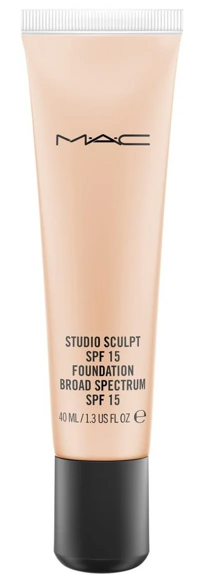 Kem nền MAC Studio Sculpt SPF 15 Foundation
