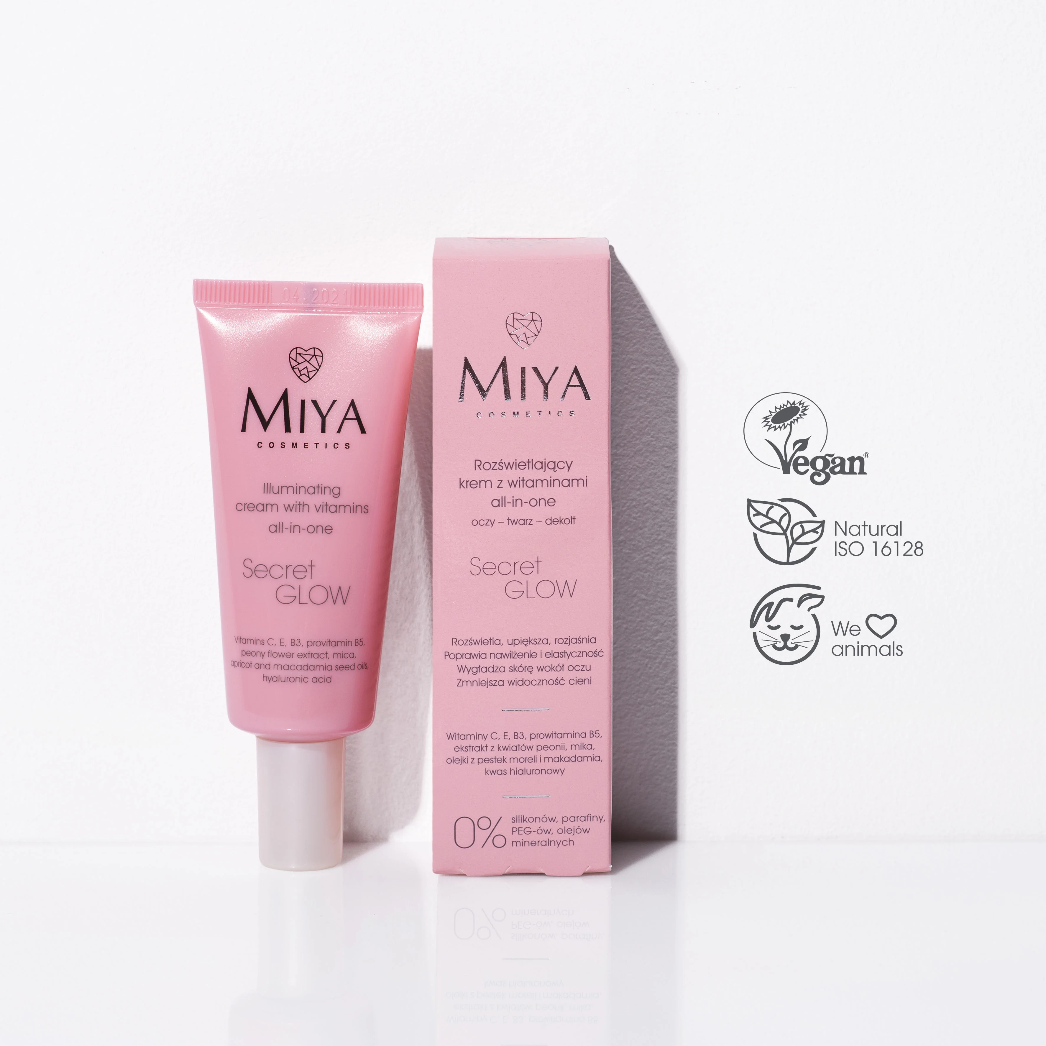 Kem Miya Illuminating cream and vitamins all in one