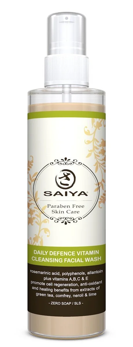 Sữa rửa mặt Saiya Daily Defence Vitamin Cleansing Facial Wash