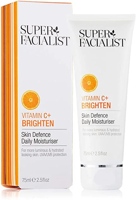 Dưỡng ẩm Super Facialist Vitamin C+ Brighten Skin Defence Daily Moisturiser