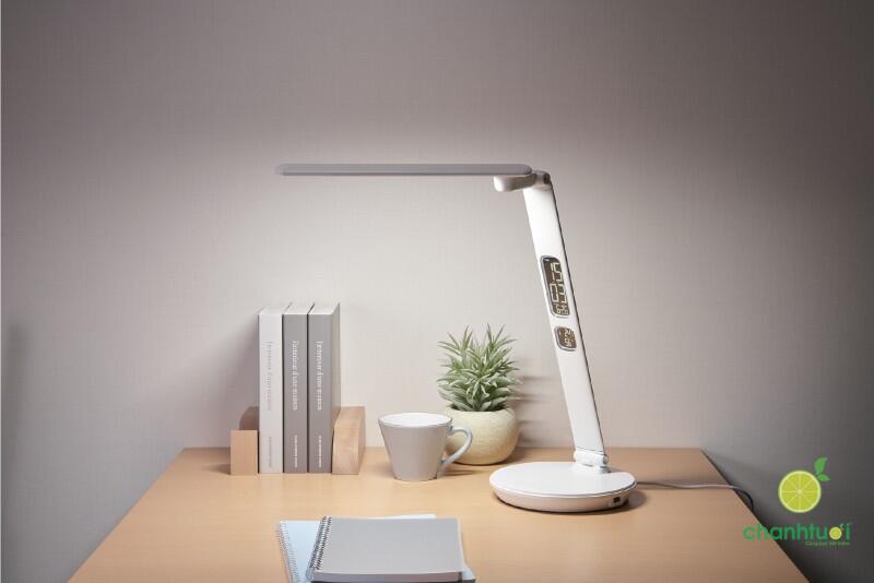 Nên mua đèn học ánh sáng vàng hay trắng (1)