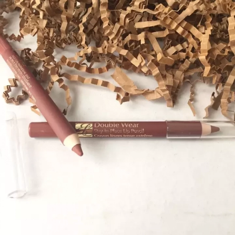 Chì Kẻ Viền Môi Double Wear