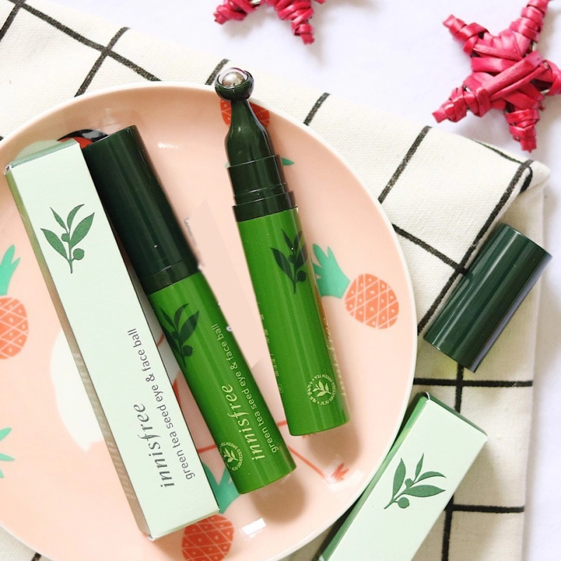 Thanh lăn dưỡng mắt trị thâm- dưỡng da mặt Innisfree Green Tea Seed Eye & Face Ball