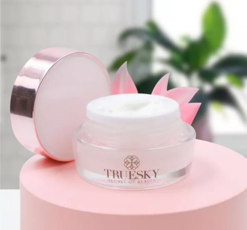 Kem dưỡng trắng da mặt Truesky