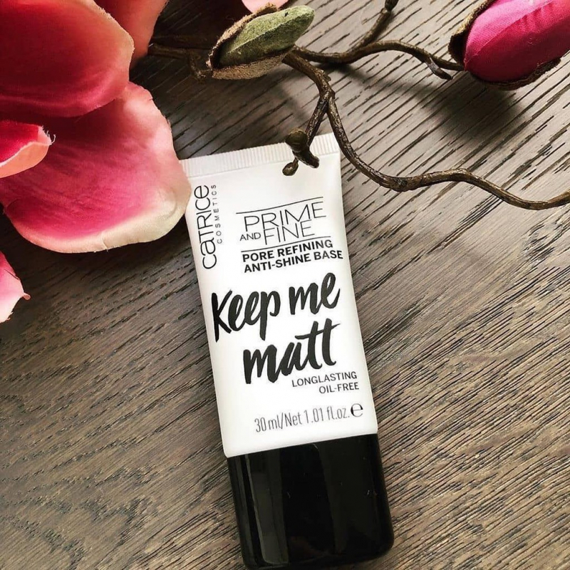 Kem Lót Kiềm Dầu Catrice Prime And Fine Base Keep Me Matt 30ml